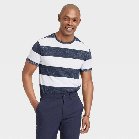 Men's Standard Fit Short Sleeve Crewneck T-Shirt - Goodfellow & Co™ Navy Blue La - Picture 1 of 1